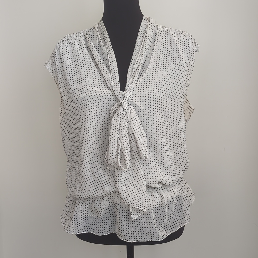 Studio M Sleeveless Polka Dot Tie-Neck Smocked Blousen Top